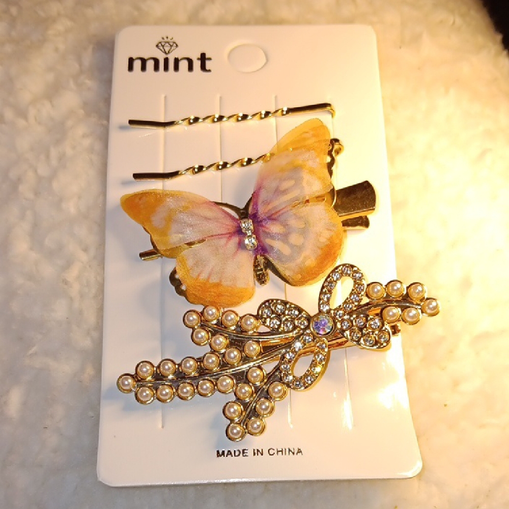 Mint Butterfly and Pearl Hair Clips